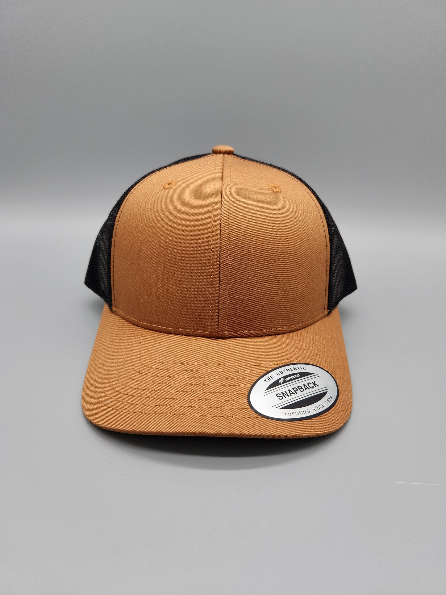 Snapback Tan and Black